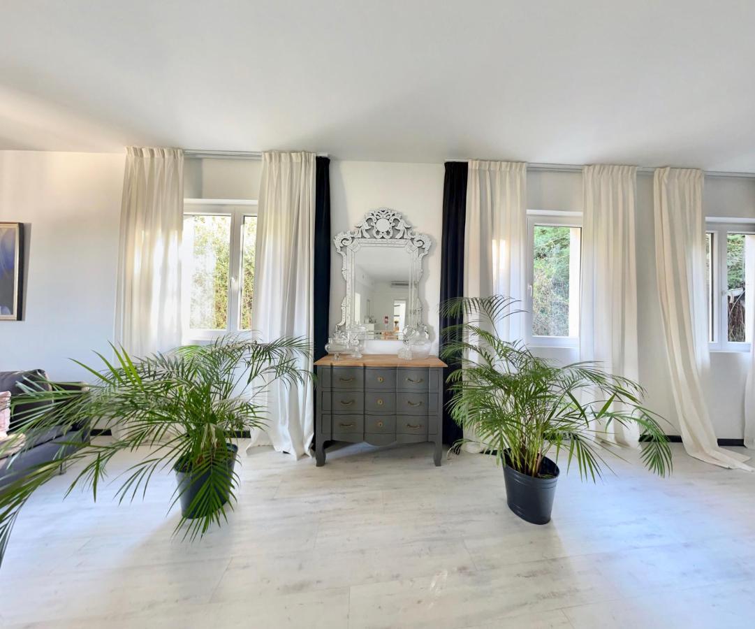 Belfry & Spa By Ligne St Barth Lourdes Exterior foto Interior of the villa