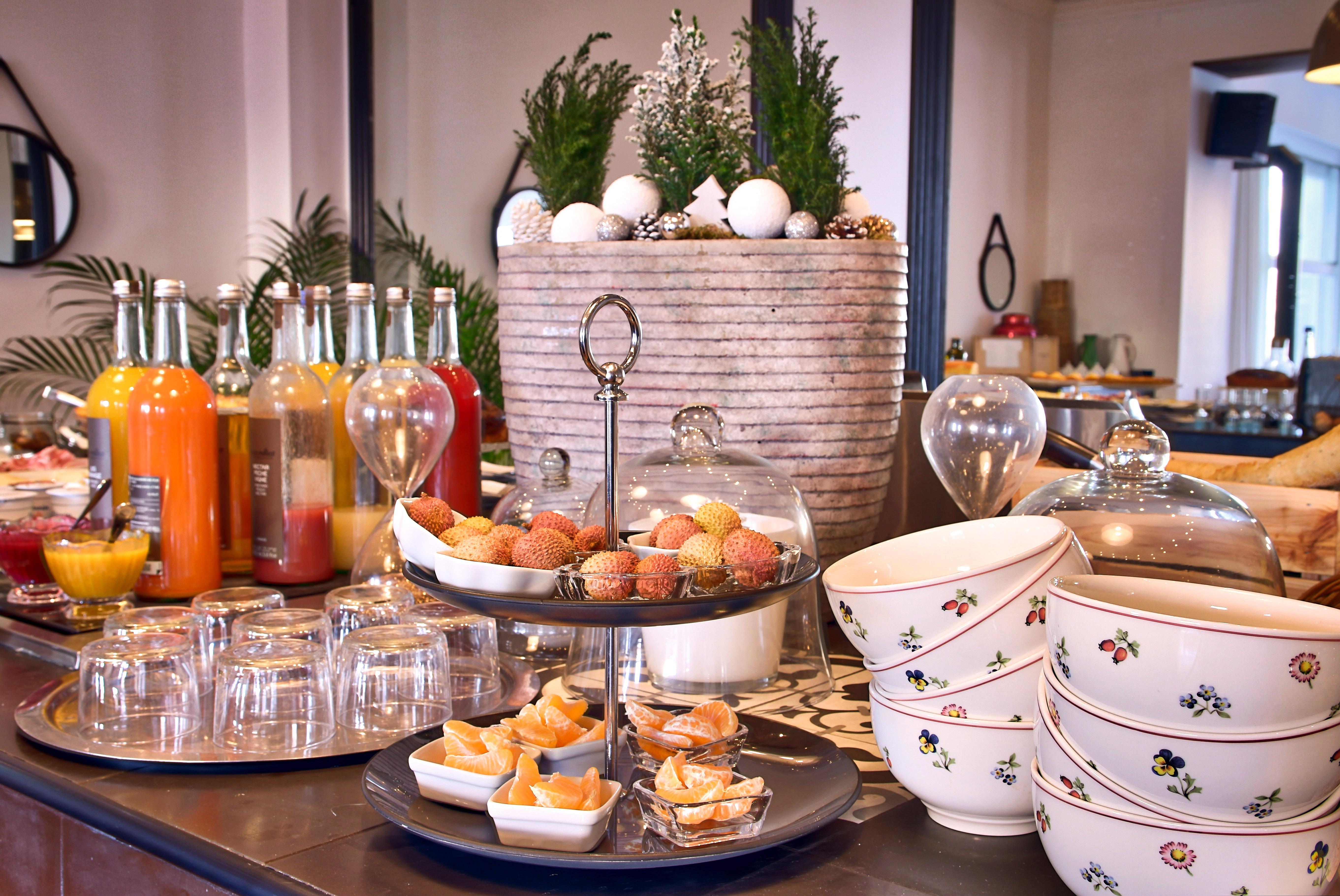 Belfry & Spa By Ligne St Barth Lourdes Exterior foto A breakfast buffet