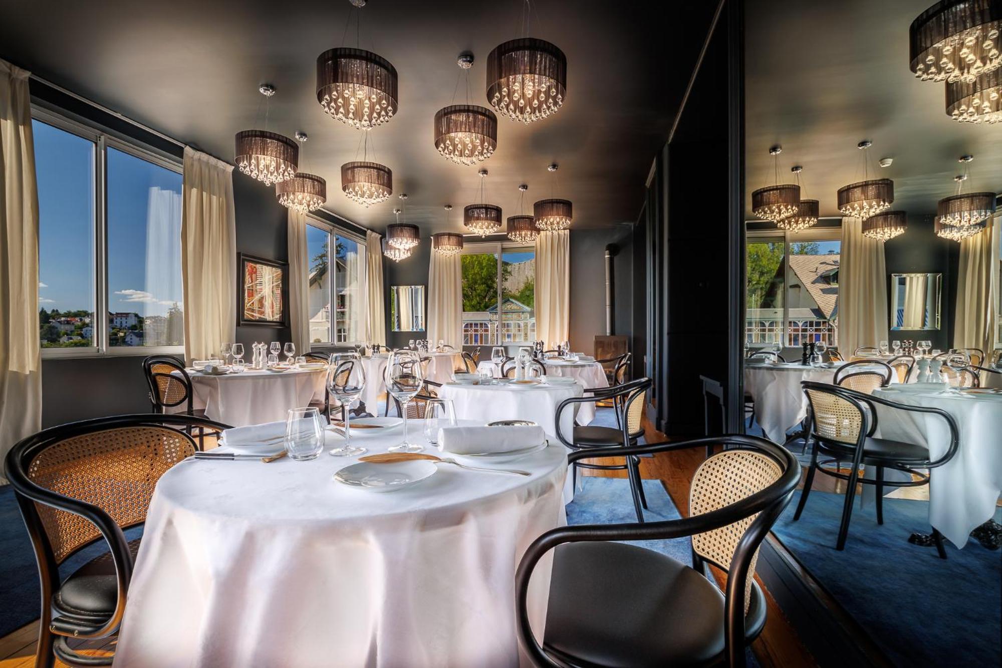 Belfry & Spa By Ligne St Barth Lourdes Exterior foto The restaurant